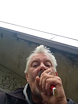 Snapshot of Fonse1860 chatting on 09-11-25, 08:36 Fonse1860 online show from 09-11-25, 08:36