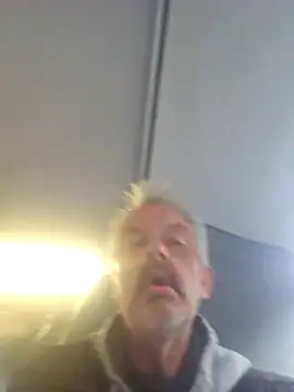 Snapshot of Fonse1860 chatting on 09-12-25, 08:25 Fonse1860 online show from 09-12-25, 08:25