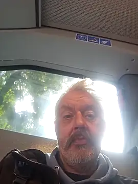 Snapshot of Fonse1860 chatting on 09-17-25, 08:27 Fonse1860 online show from 09-17-25, 08:27