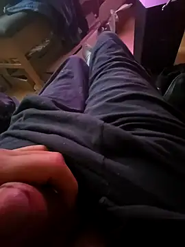 Snapshot of Fonse1860 chatting on 10-04-25, 08:01 Fonse1860 online show from 10-04-25, 08:01