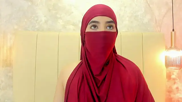 nayiraa  online show from 10-18-25, 11:44