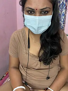 Snapshot of Lovlycouple1 chatting on 01-09-26, 05:04 Lovlycouple1 online show from 01-09-26, 05:04