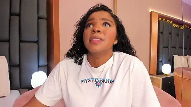 LisaMendez online show from 12-19-25, 10:50