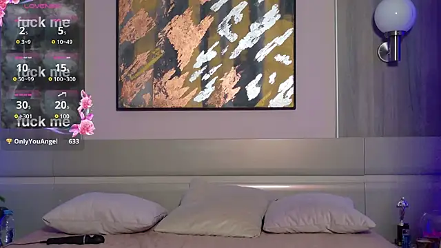 Snapshot of Alison_kisss chatting on 11-09-25, 01:53 Alison kisss online show from 11-09-25, 01:53