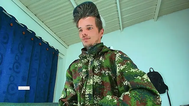 Snapshot of Gold_Loyal77 chatting on 10-16-25, 03:29 Gold Loyal77 online show from 10-16-25, 03:29