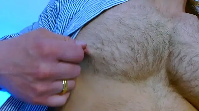 Axel Lover online show from 10-16-25, 10:44