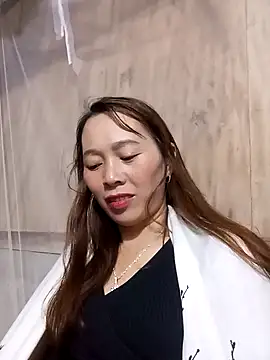 Bianly online show from 11-24-25, 01:11