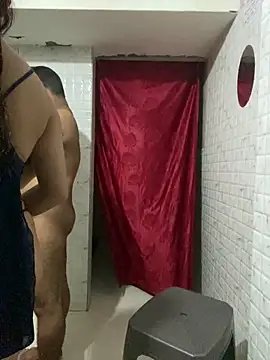 Snapshot of MONA_0213 chatting on 09-11-25, 06:52 MONA 0213 online show from 09-11-25, 06:52