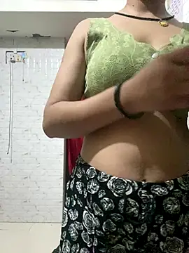 Snapshot of MONA_0213 chatting on 09-22-25, 06:21 MONA 0213 online show from 09-22-25, 06:21