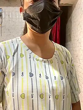 Snapshot of MONA_0213 chatting on 09-29-25, 06:35 MONA 0213 online show from 09-29-25, 06:35