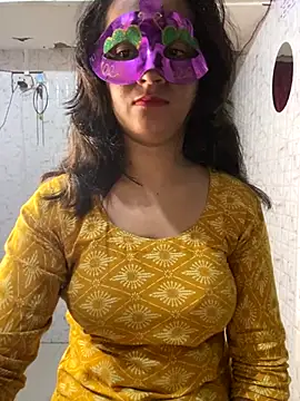 Snapshot of MONA_0213 chatting on 10-13-25, 06:41 MONA 0213 online show from 10-13-25, 06:41