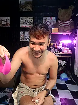 Snapshot of Jheboi69xxx chatting on 10-06-25, 02:25 Jheboi69xxx online show from 10-06-25, 02:25