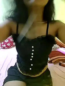 Snapshot of Snaya-baby chatting on 09-23-25, 02:53 Snaya-baby online show from 09-23-25, 02:53