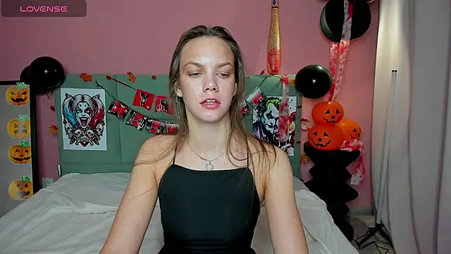 Vickie Smith online show from 10-24-25, 08:33