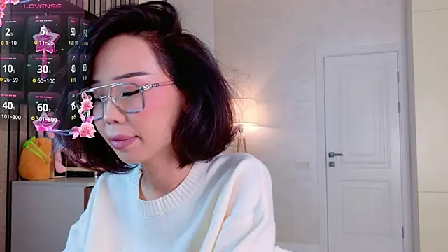 hinarin online show from 09-26-25, 01:53
