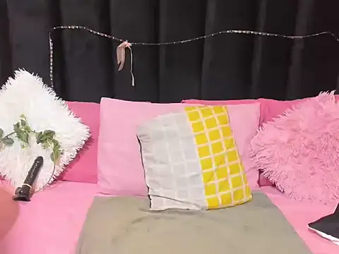 AmazingDarkDoll online show from 02-22-26, 01:42