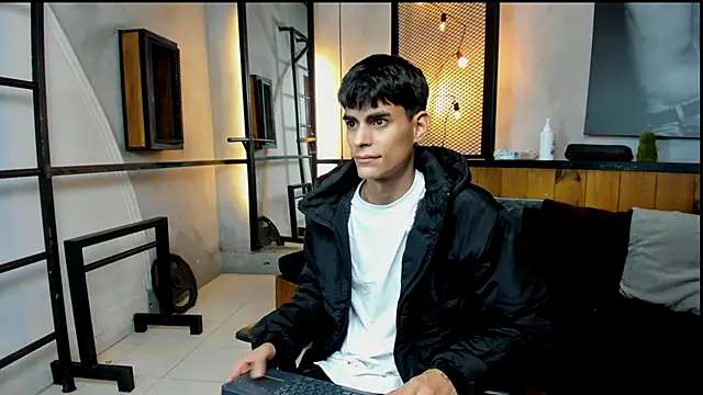 Dani mc1 online show from 11-22-25, 11:31