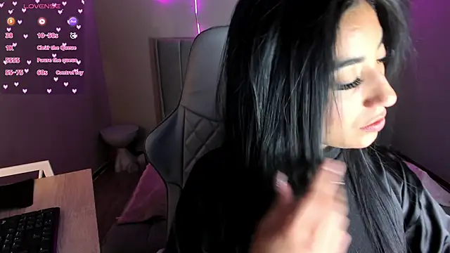 Snapshot of Emma_and_Issac chatting on 02-23-26, 09:34 Emma and Issac online show from 02-23-26, 09:34