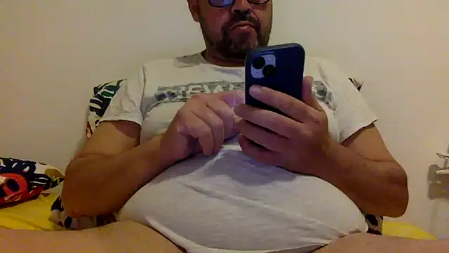 Snapshot of steve669_hot chatting on 10-05-25, 07:45 steve669 hot online show from 10-05-25, 07:45