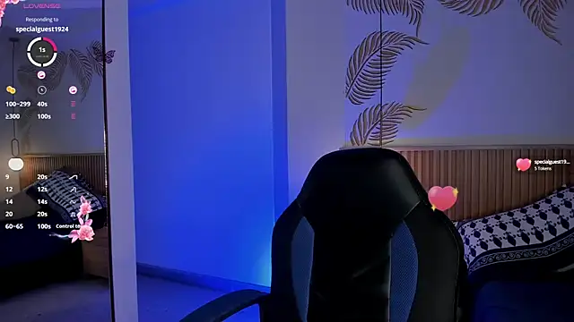 Snapshot of Valleriie_ chatting on 09-16-25, 03:35 Valleriie online show from 09-16-25, 03:35