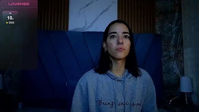 violett  golden online show from 09-27-25, 11:04