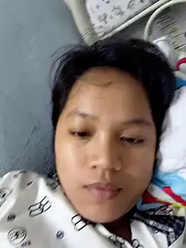 Snapshot of Anny-ly chatting on 12-04-25, 02:43 Anny-ly online show from 12-04-25, 02:43