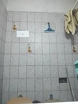 Auroraluna - online show from 12-19-25, 01:23