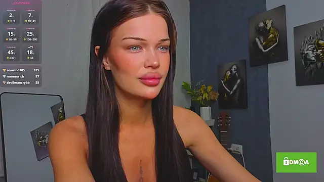 Snapshot of Katrinafoxxx chatting on 10-28-25, 03:47 Katrinafoxxx online show from 10-28-25, 03:47