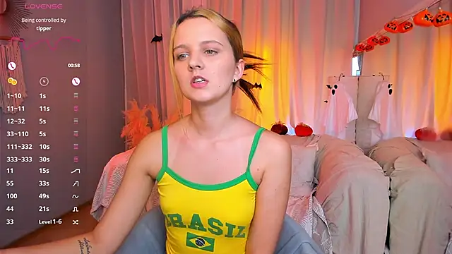 LilLisa online show from 11-02-25, 03:47