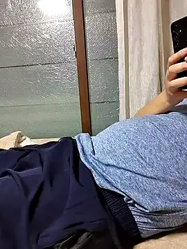 starvingo2002 online show from 12-18-25, 08:53