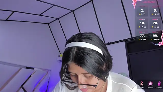 megann  up online show from 10-09-25, 03:26