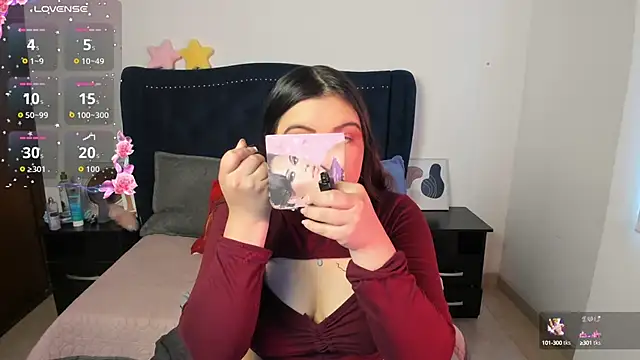 LucyPetit online show from 09-15-25, 12:49