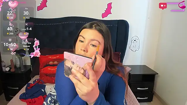 LucyPetit online show from 10-01-25, 02:12