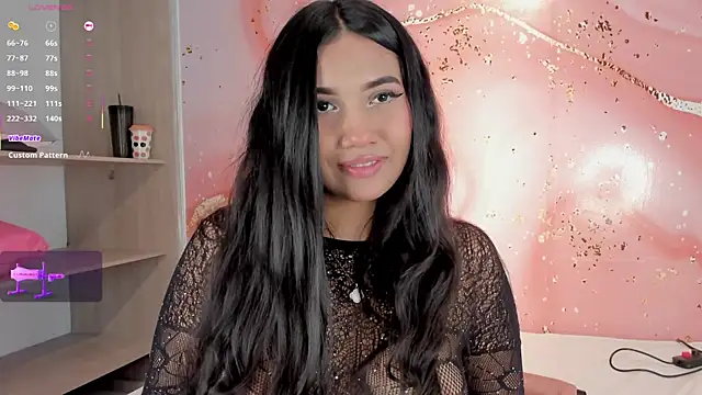 Snapshot of Annelov18 chatting on 10-14-25, 07:36 Annelov18 online show from 10-14-25, 07:36