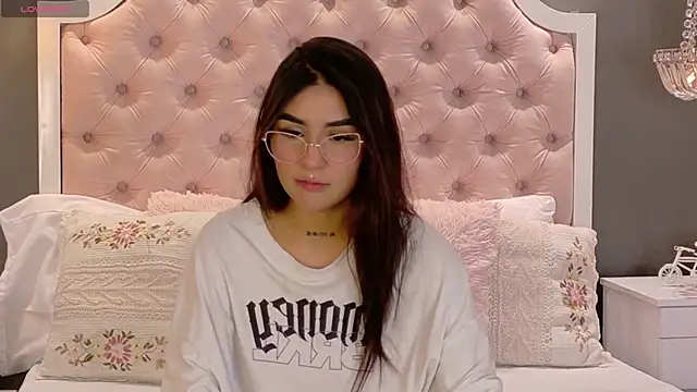 VioletBlaze online show from 11-26-25, 01:34