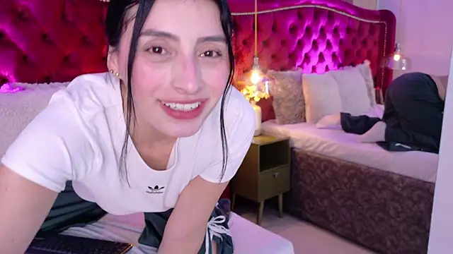 Snapshot of ZaraGold chatting on 02-22-26, 09:24 ZaraGold online show from 02-22-26, 09:24