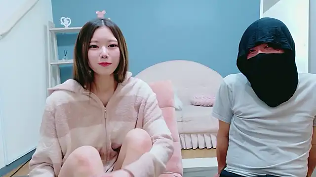 Reto-sama online show from 01-08-26, 01:46