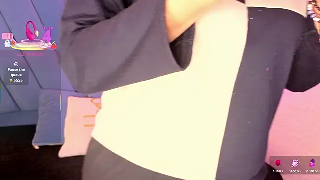 angel  red  online show from 09-30-25, 03:11