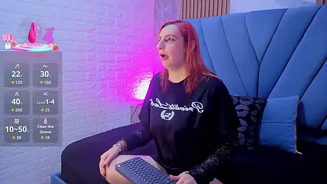 angel  red  online show from 11-17-25, 01:00