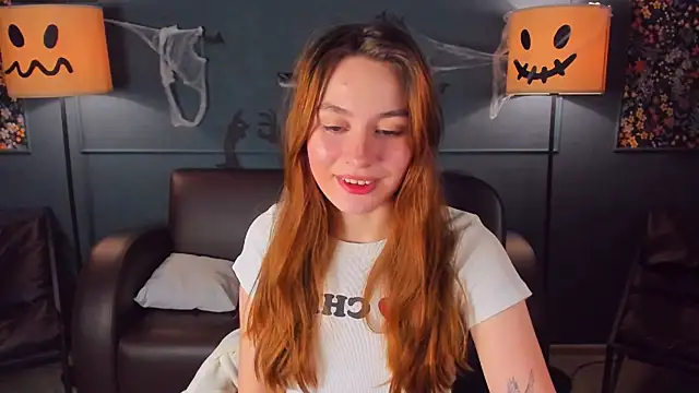 LanaAirlie online show from 11-01-25, 02:57