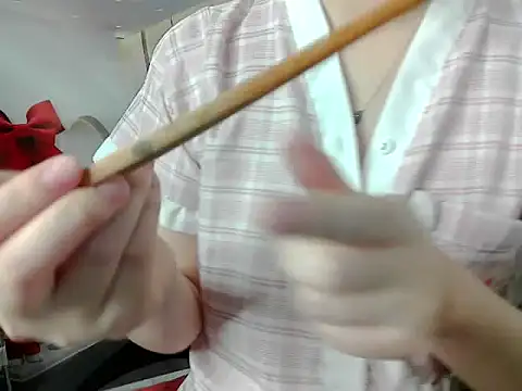 Snapshot of leisure_crime23 chatting on 12-20-25, 08:05 leisure crime23 online show from 12-20-25, 08:05