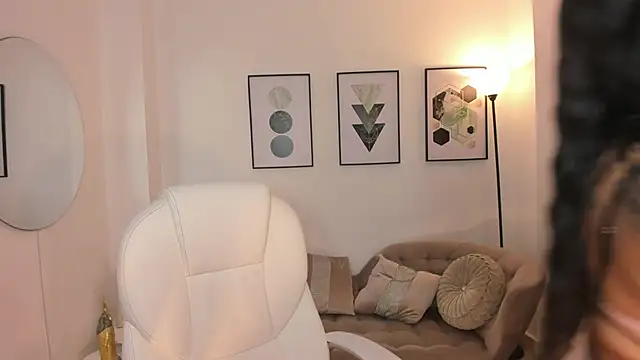 Beverly johnson online show from 10-15-25, 03:39