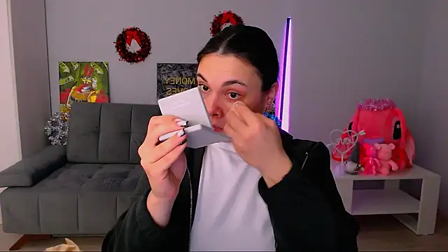 queenofthesense  online show from 11-27-25, 12:51