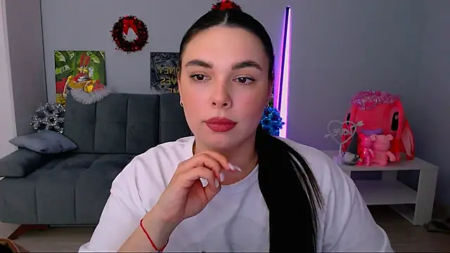 queenofthesense  online show from 12-20-25, 09:49