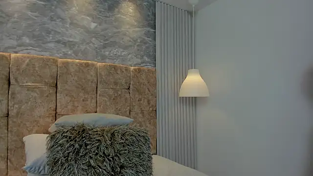 leilapons online show from 09-19-25, 04:51