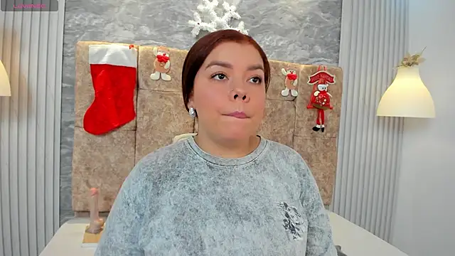 leilapons online show from 12-19-25, 04:58