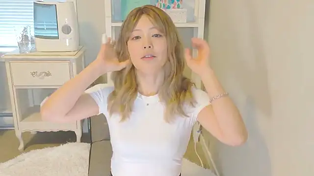 Nana with online show from 11-09-25, 05:11