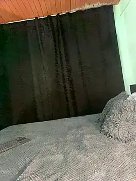 EVAH LEE  online show from 10-20-25, 04:35