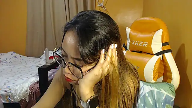 Snapshot of your_hornyapril chatting on 10-18-25, 06:08 your hornyapril online show from 10-18-25, 06:08