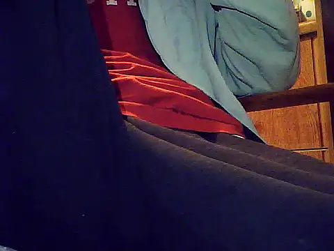 Snapshot of kopanos-69 chatting on 10-17-25, 08:28 kopanos-69 online show from 10-17-25, 08:28